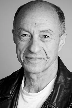 Дженгіз Санер