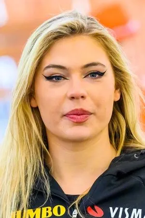 Ютта Леердам
